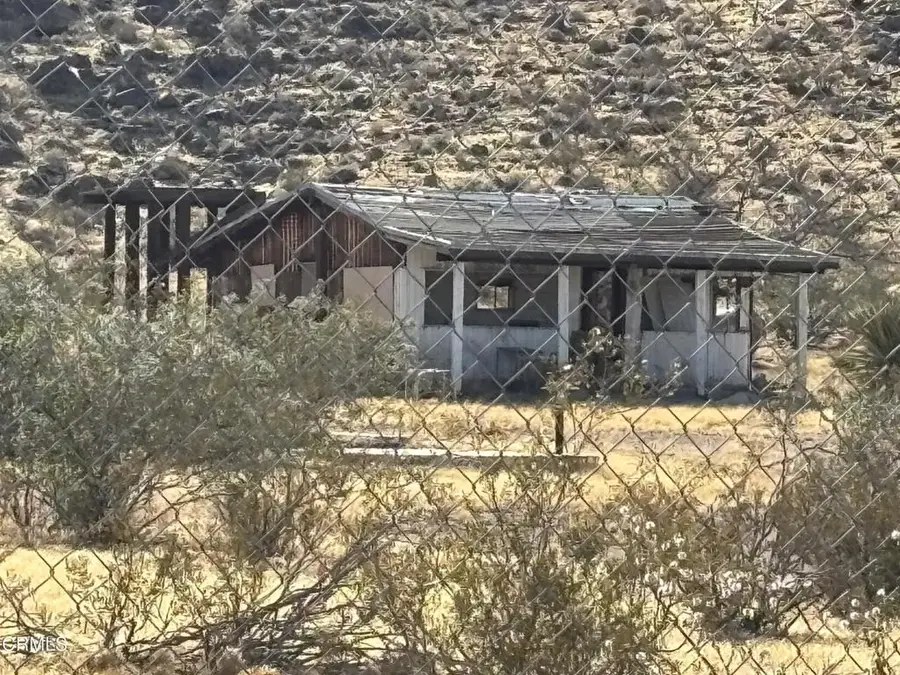 11726 Jasper Avenue, Lucerne Valley, CA 92356 - #2
