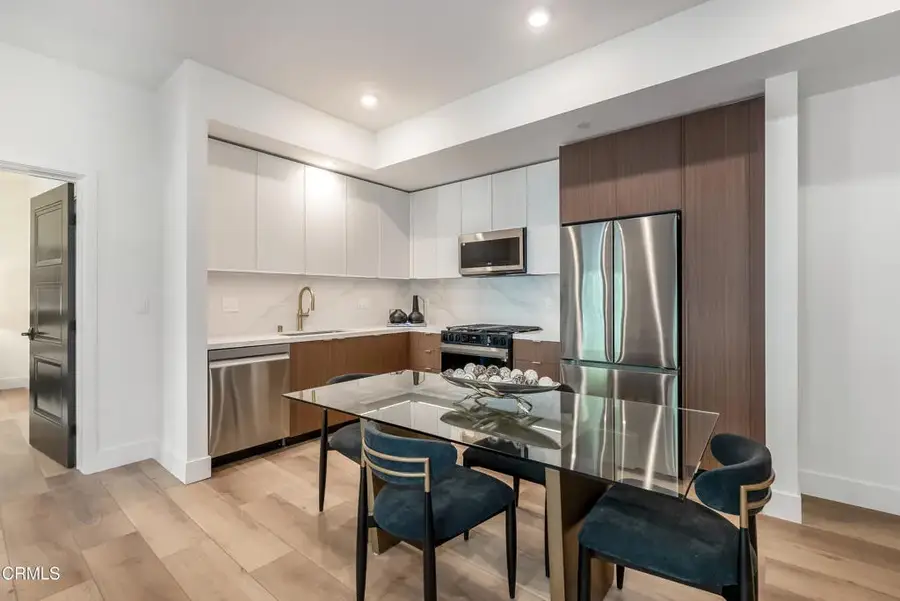 139 S Oak Knoll Avenue #301, Pasadena, CA 91101 - #2