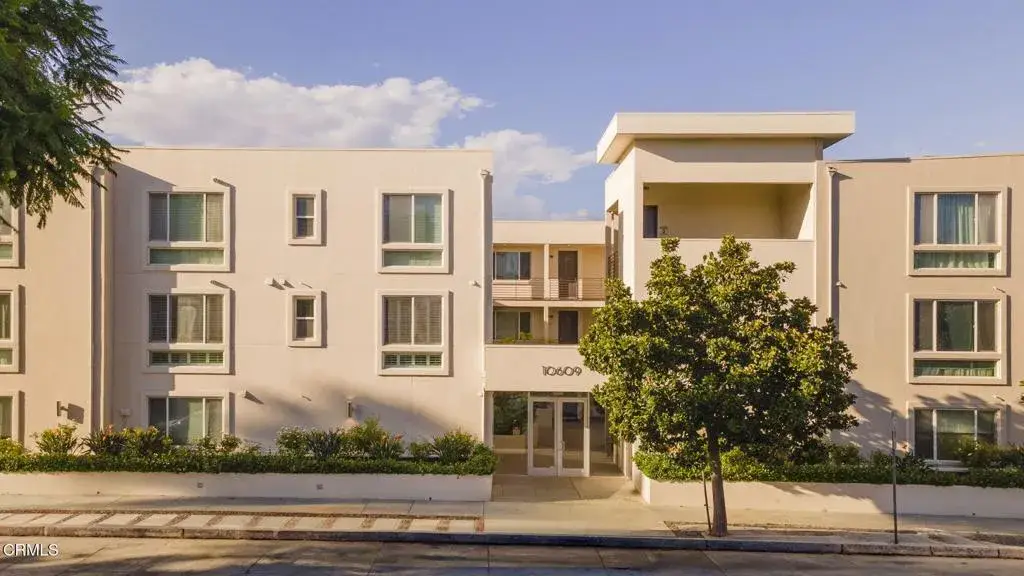 10609 Bloomfield Street #207, North Hollywood, CA 91602 - #1