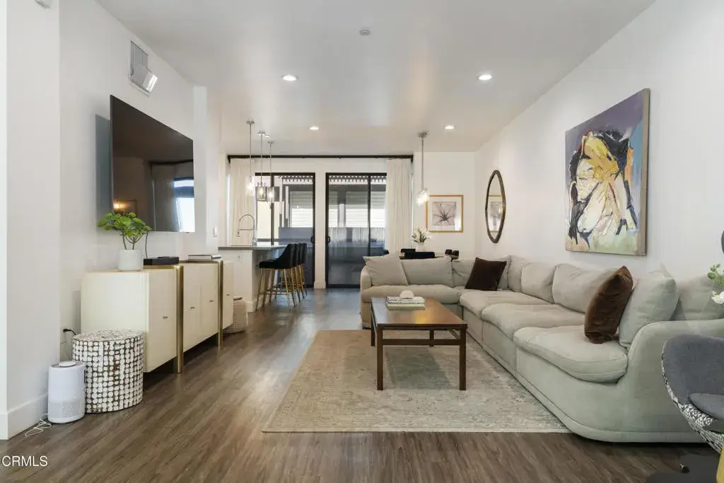 4201 Pennsylvania Avenue #E2, La Crescenta, CA 91214 - #1
