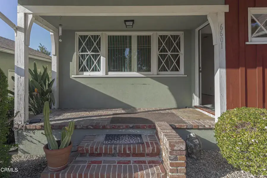 6601 Valmont Street, Tujunga, CA 91042 - #2