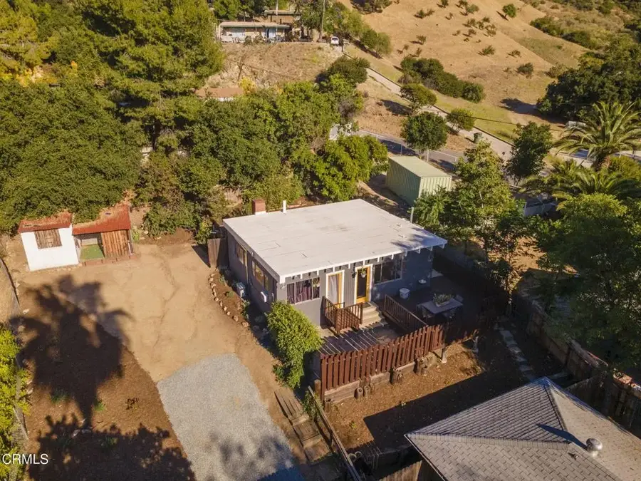 9900 Sunland Boulevard, Sunland, CA 91040 - #3