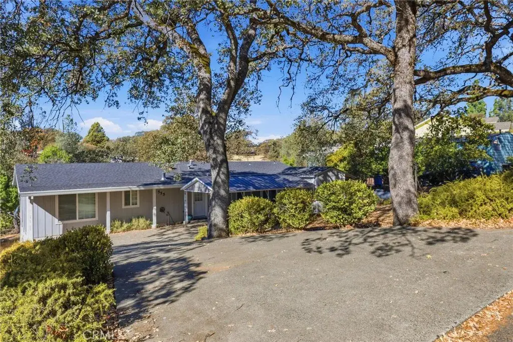 555 Silver Leaf Drive, Oroville, CA 95966 - #1