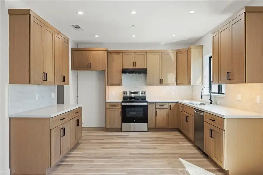 4210 New York Ave, La Crescenta, CA 91214 - Image #2