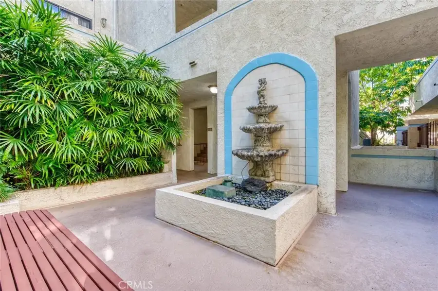 245 S Holliston Avenue #109, Pasadena, CA 91106 - Image #3