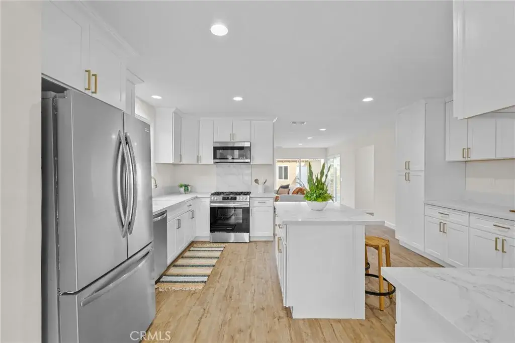 18725 Covello, Reseda, CA 91335 - #1