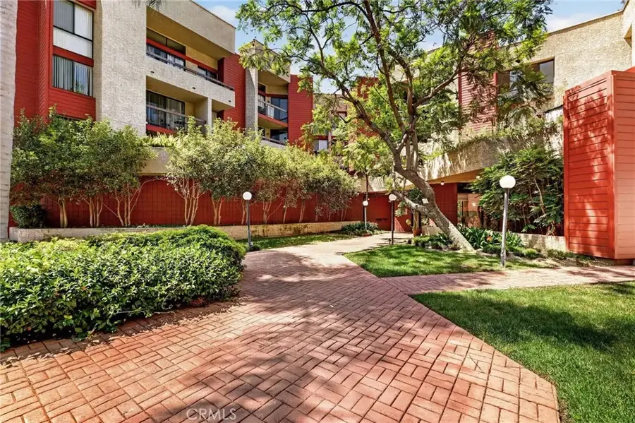 3961 Via Marisol #301, Los Angeles, CA 90042 - #2
