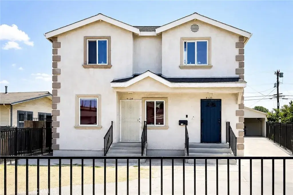 9128 Menlo, Los Angeles, CA 90044 - #1