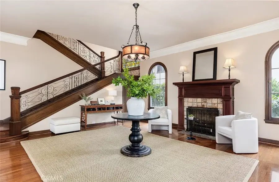 570 E Glenarm Street, Pasadena, CA 91106 - #2