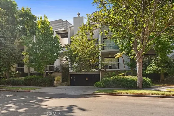 10933 Wellworth Avenue #10, Los Angeles, CA 90024