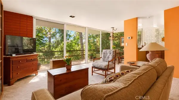 395 Cliff Drive #106, Pasadena, CA 91107