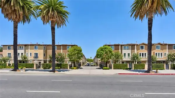 14671 Sherman Way, Van Nuys, CA 91405