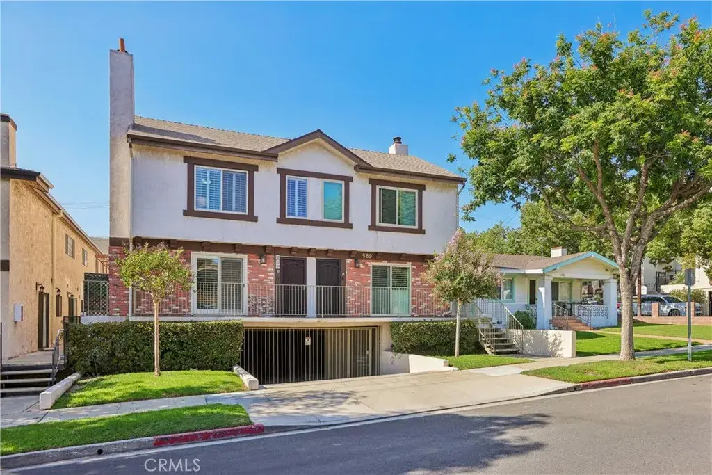 569 E Tujunga Avenue #B, Burbank, CA 91501 - #1