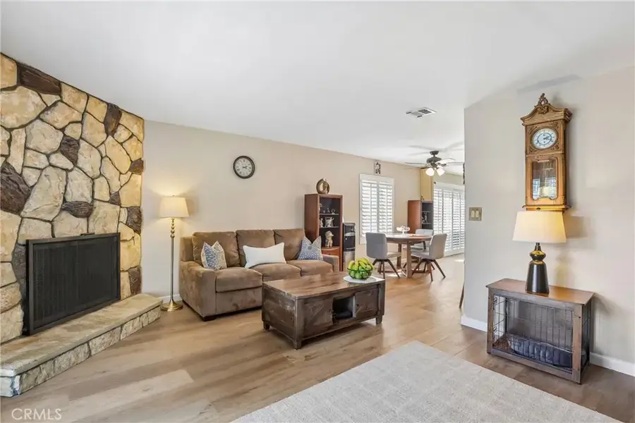 569 E Tujunga Avenue #B, Burbank, CA 91501 - #2