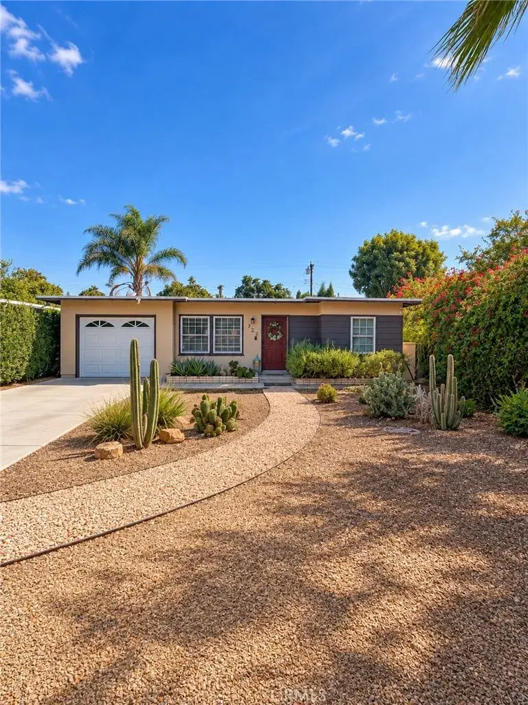 122 E De Anza Circle, Ontario, CA 91761 - #1
