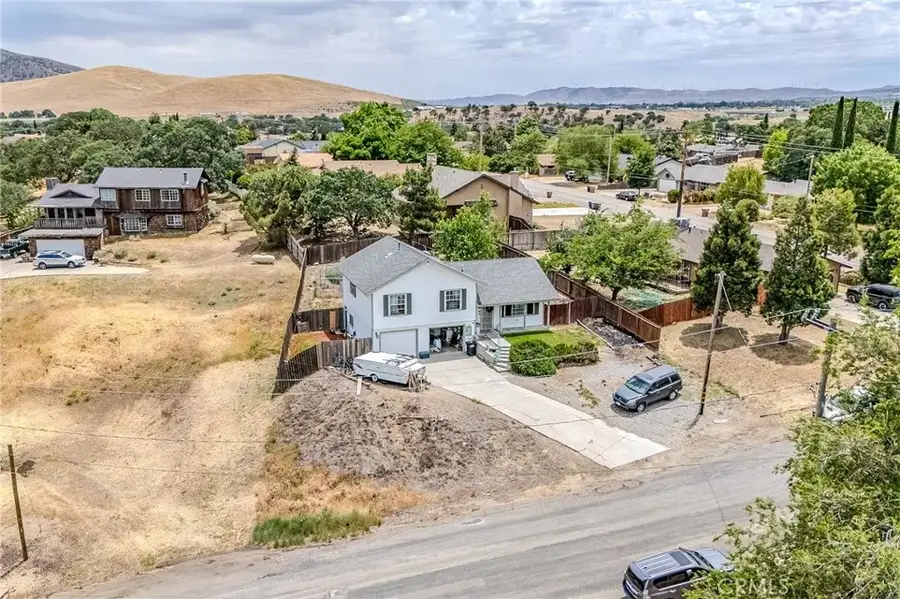 22510 Eagle Way, Tehachapi, CA 93561 - Image #3