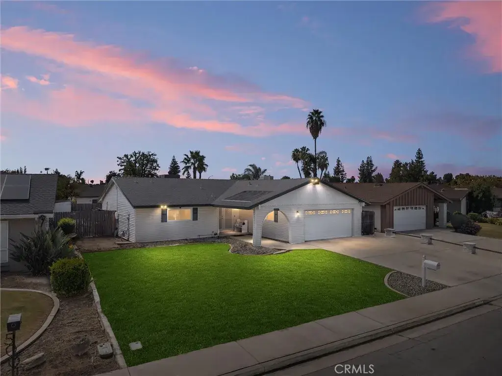 5005 Surrey Lane, Bakersfield, CA 93309 - Image #1