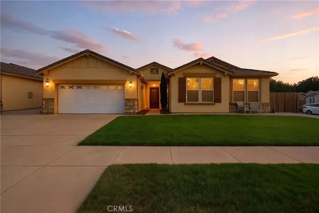 2605 Hoyt Avenue, Tulare, CA 93274 - Image #1