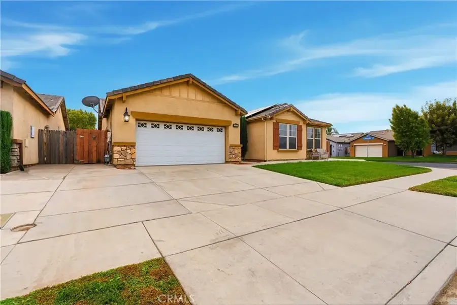 2605 Hoyt Avenue, Tulare, CA 93274 - Image #3