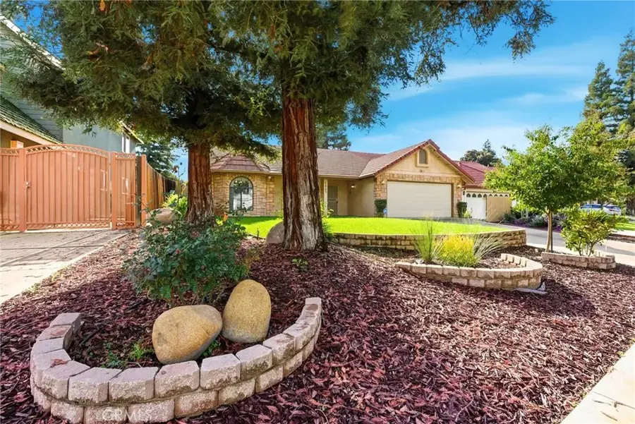 1845 E Evergreen Court, Visalia, CA 93292 - Image #3