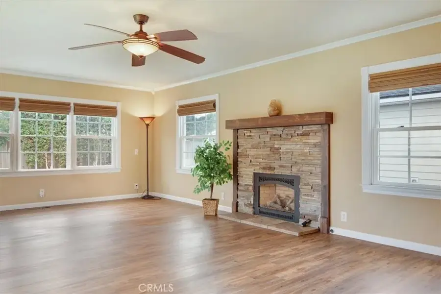 403 S M Street, Lompoc, CA 93436 - Image #2