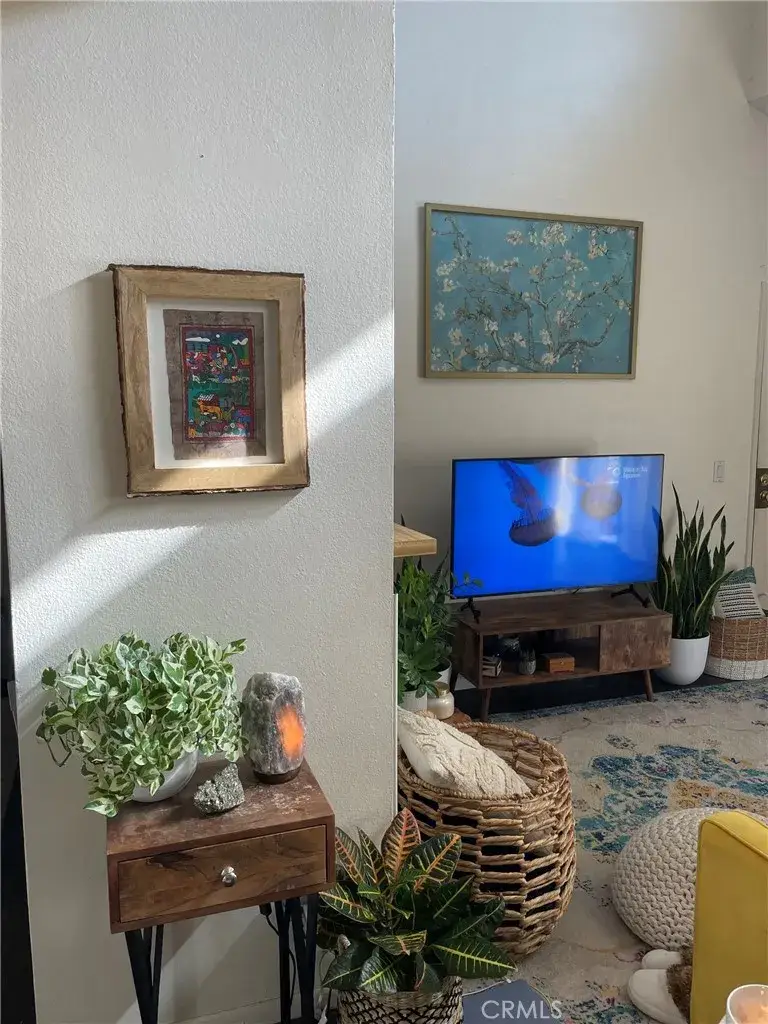 8221 Langdon #204, Van Nuys, CA 91406 - #2