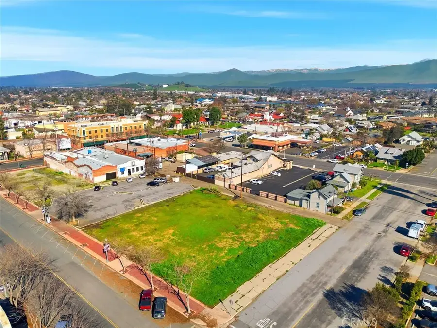 190 S Elmwood, Lindsay, CA 93247 - #3