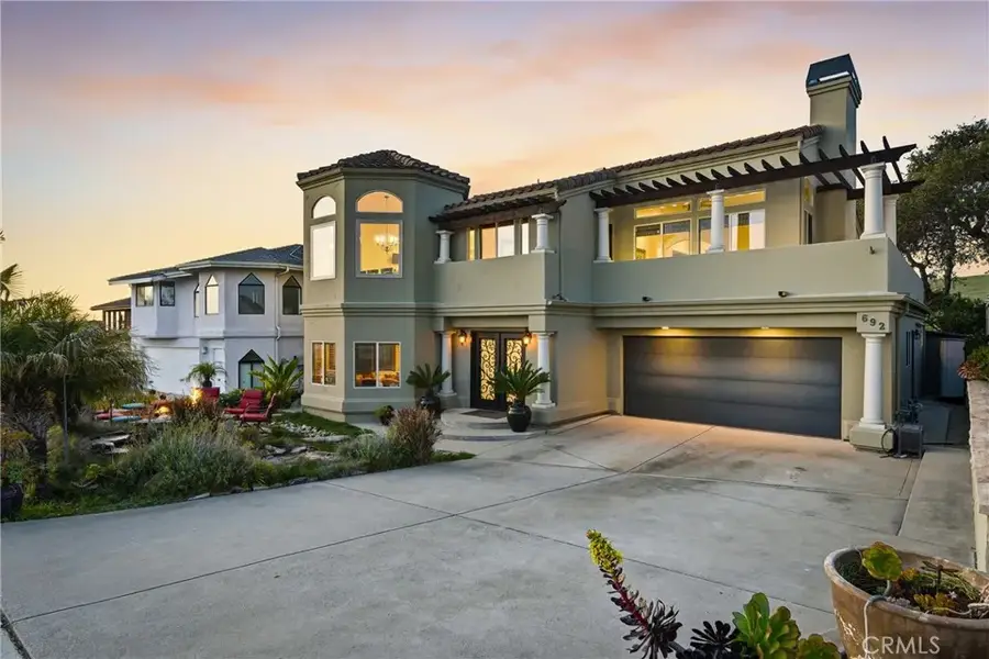 692 Shamrock, Pismo Beach, CA 93449 - Image #2