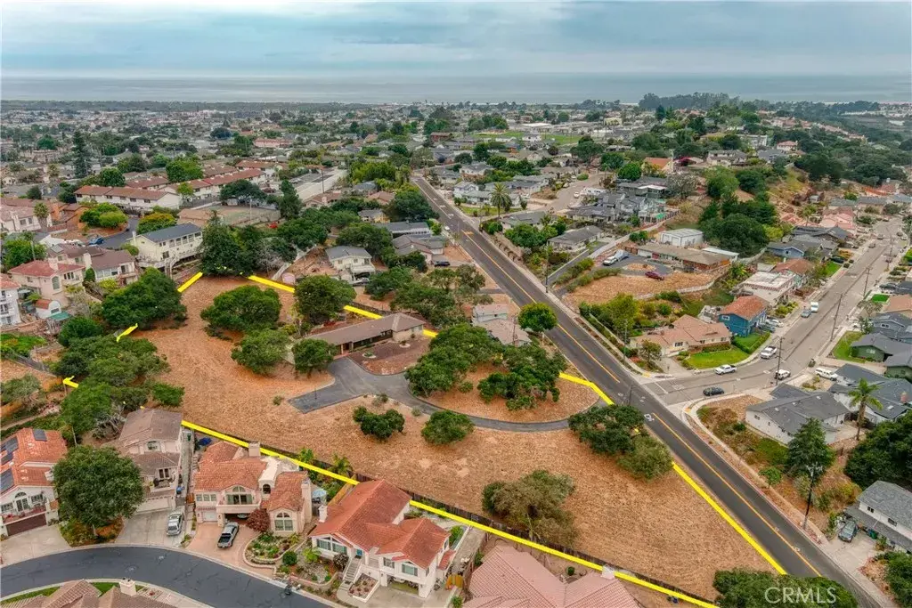 910 N 12th Street, Grover Beach, CA 93433 - Image #1