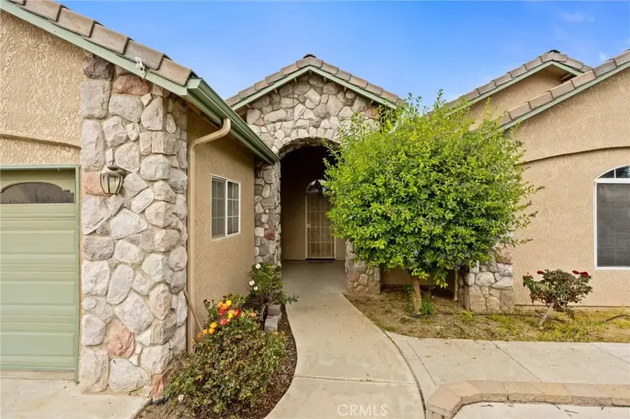 2500 W Perez, Visalia, CA 93291 - #3