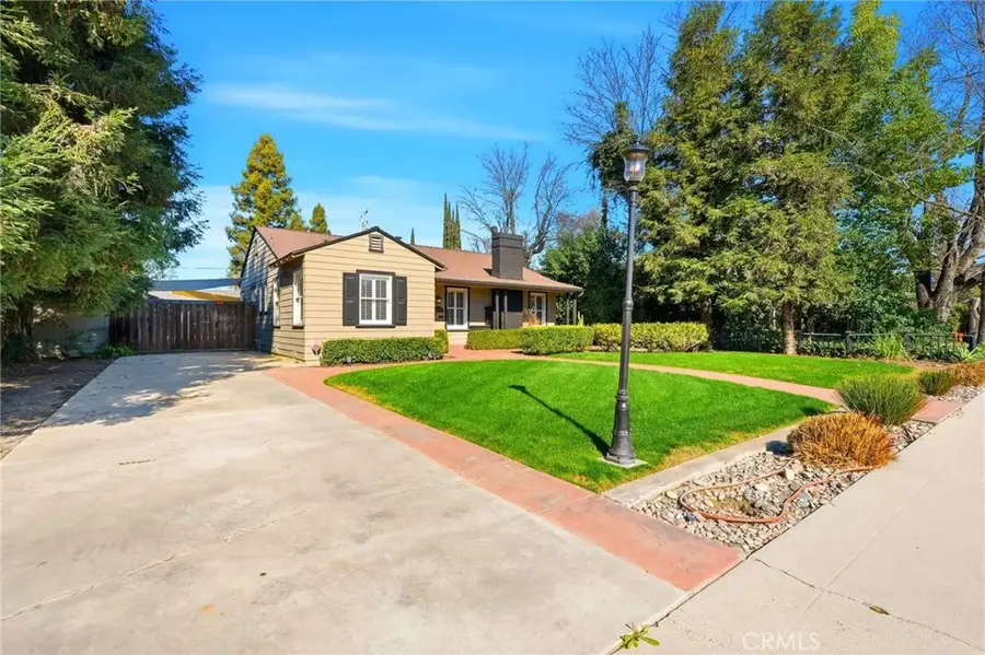 1708 W Myrtle Avenue, Visalia, CA 93277 - #3