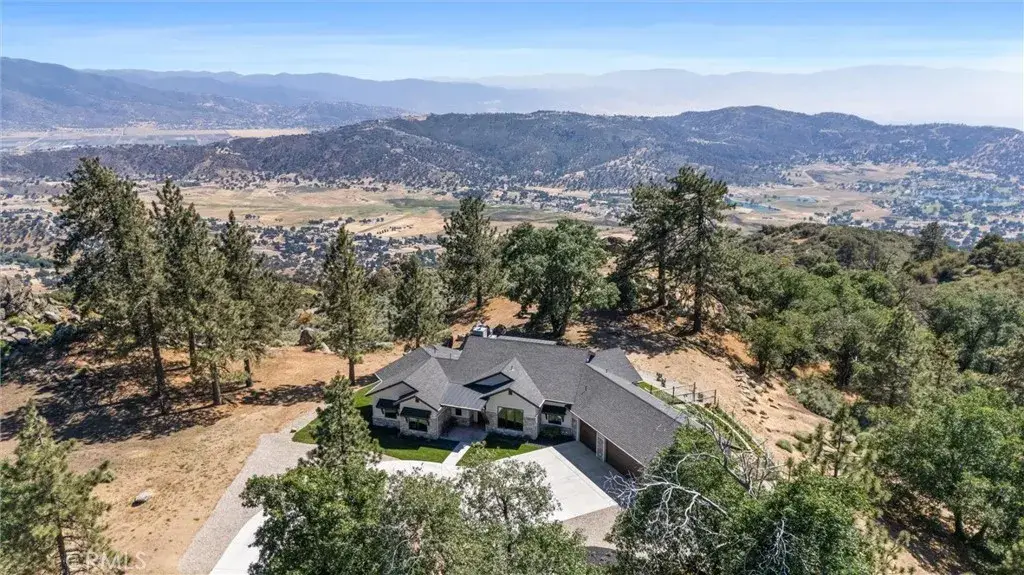 27300 Stirrup Way, Tehachapi, CA 93561 - #1