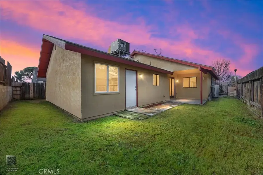 813 Orangewood, Bakersfield, CA 93306 - #2