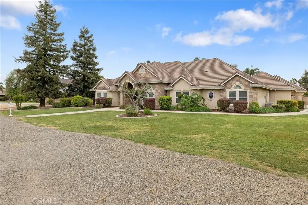 1928 S Shirk, Visalia, CA 93277 - #1