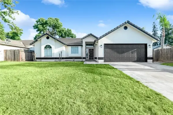 1509 E Vine Court, Visalia, CA 93292