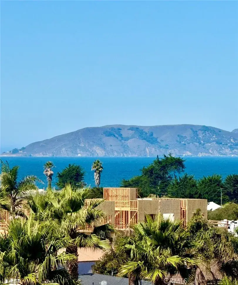155 N 2nd Street, Grover Beach, CA 93433 - #3