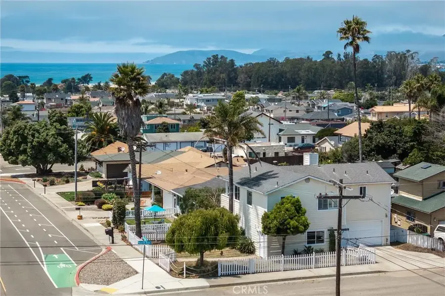 581 Newport, Grover Beach, CA 93433 - #2