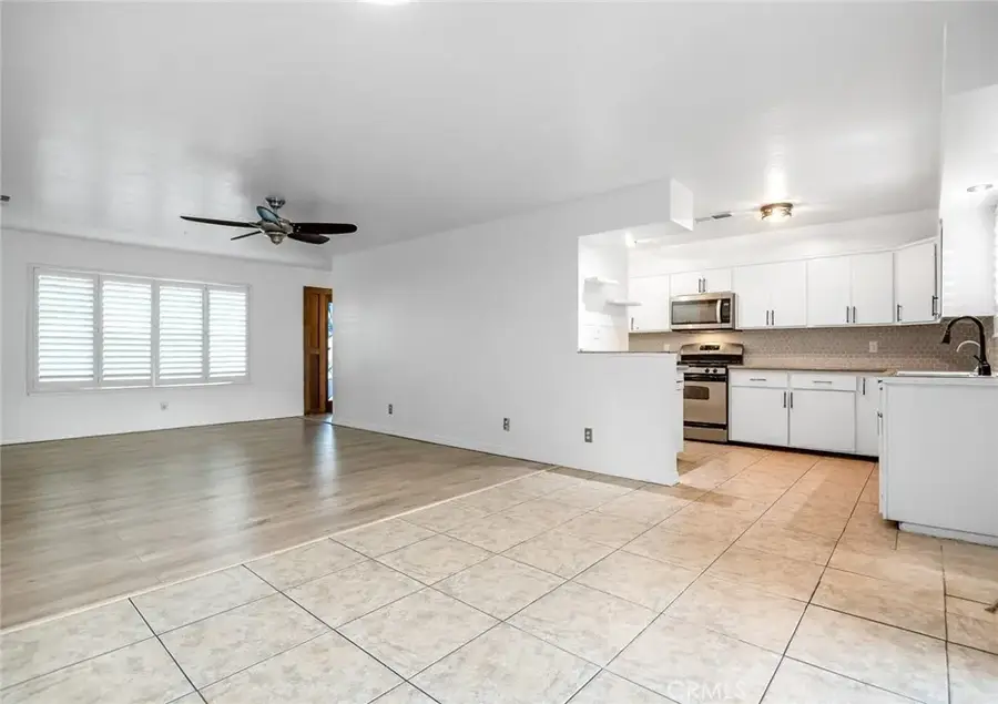1237 S Clover, Visalia, CA 93277 - #3