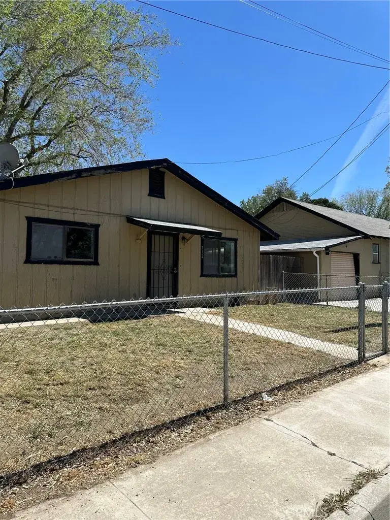 229 W D, Tehachapi, CA 93561 - #2