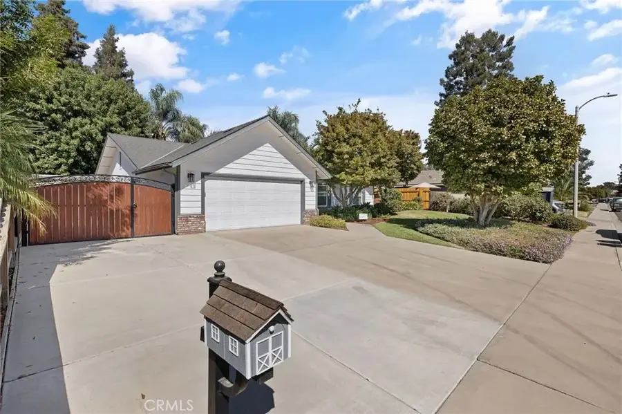 2632 E Paradise, Visalia, CA 93292 - #3