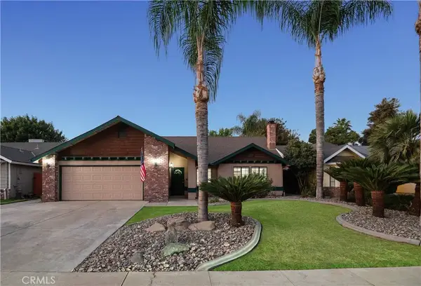 2824 W Hemlock Court, Visalia, CA 93277