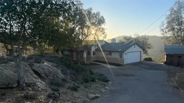 30053 Spearhead Trail, Valley Center, CA 92082