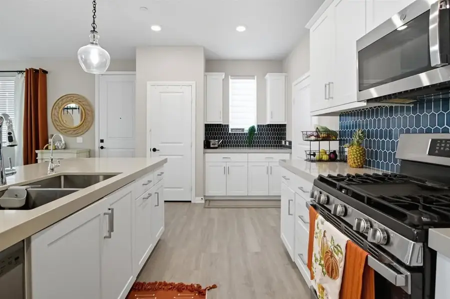 2002 Bluestone Circle, Chula Vista, CA 91913 - Image #2