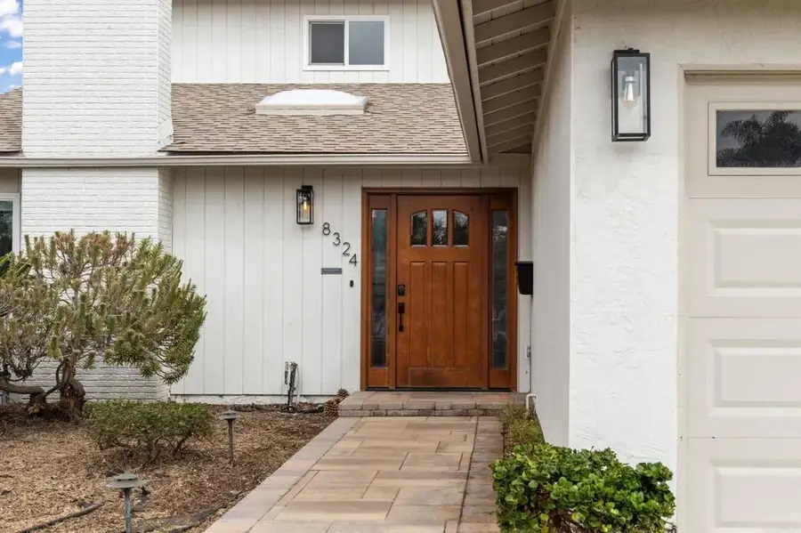 8324 Calle Calzada, San Diego, CA 92126 - Image #2