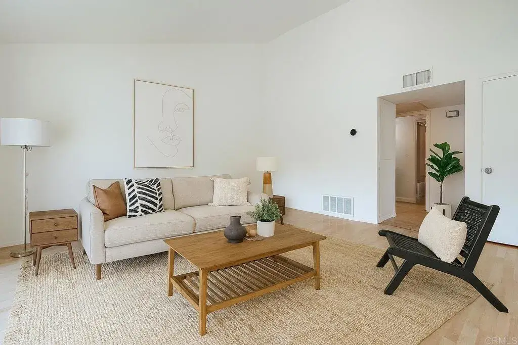 1817 E Grand Ave. #6, Escondido, CA 92027 - Image #1