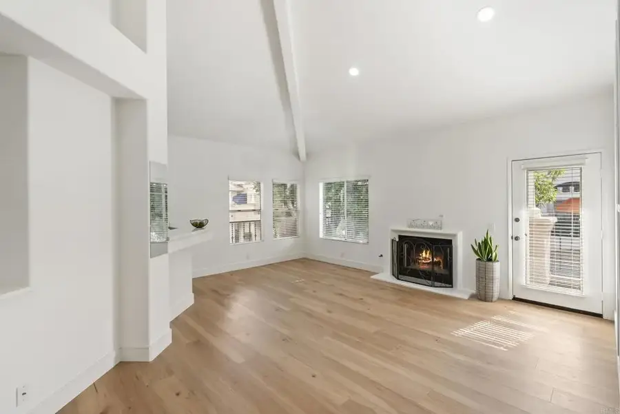 7215 Calabria Ct #74, San Diego, CA 92122 - Image #2