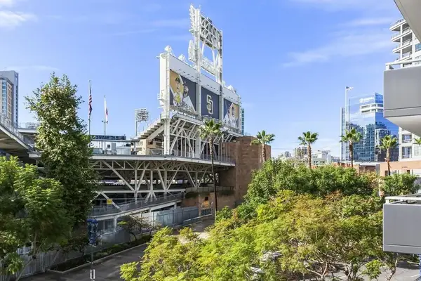 253 10th Ave #325, San Diego, CA 92101