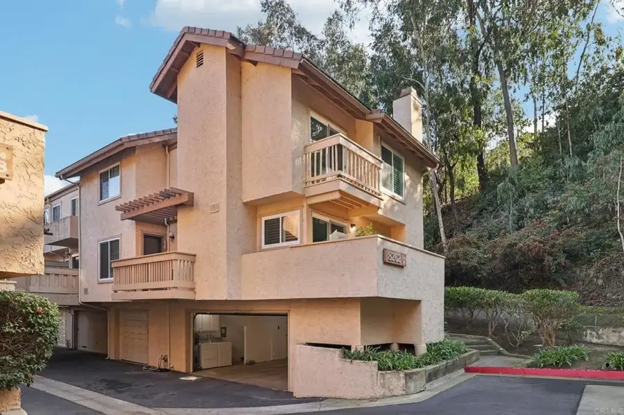 8262 Gilman Drive #1, La Jolla, CA 92037 - Image #2