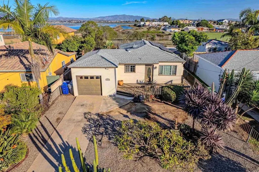 425 8th St, Imperial Beach, CA 91932 - #1