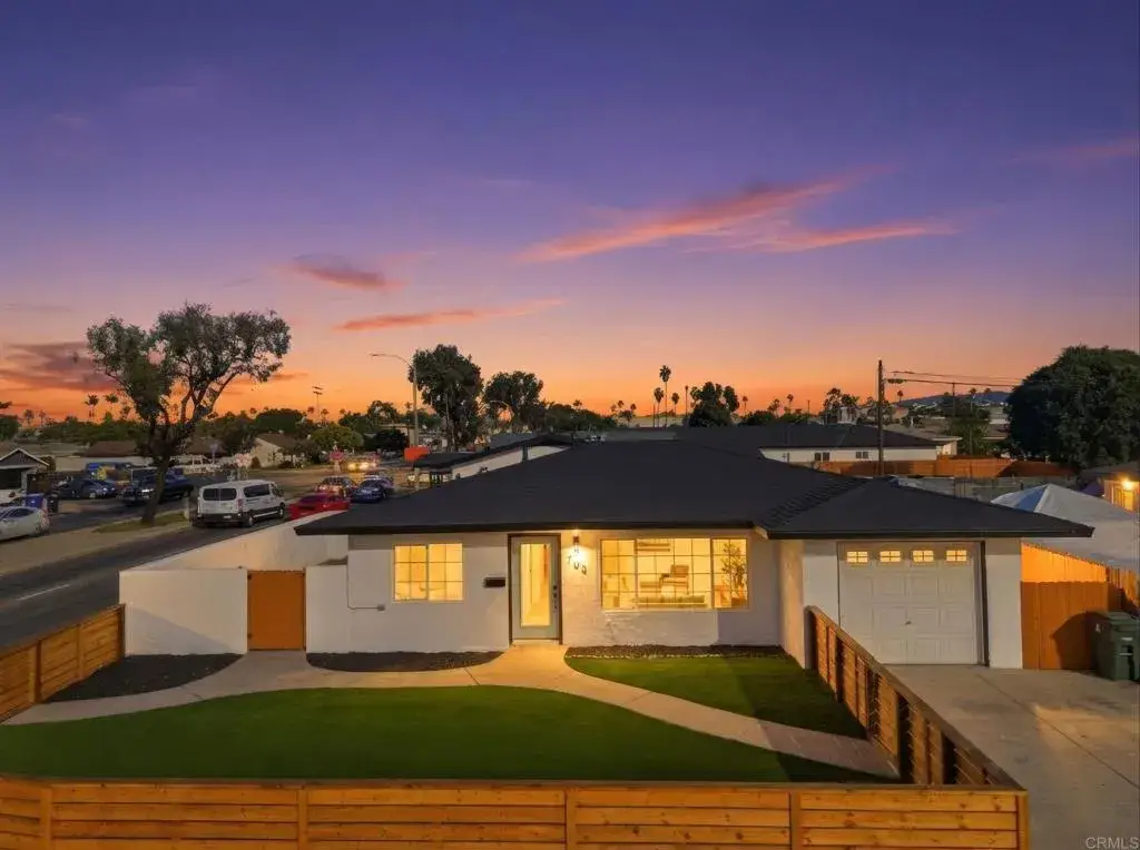 704 J Street, Chula Vista, CA 91910 - Image #1